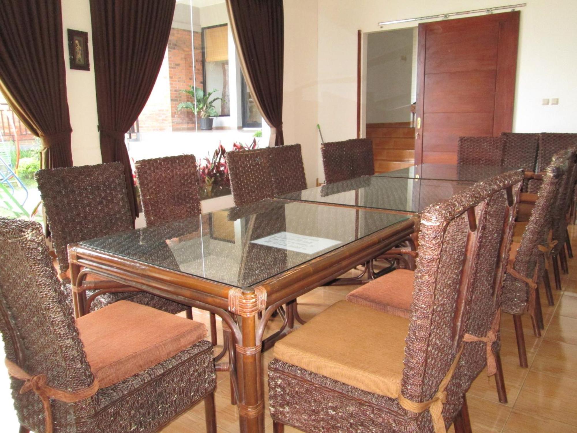 Osmond Villa Resort Lembang Exterior foto