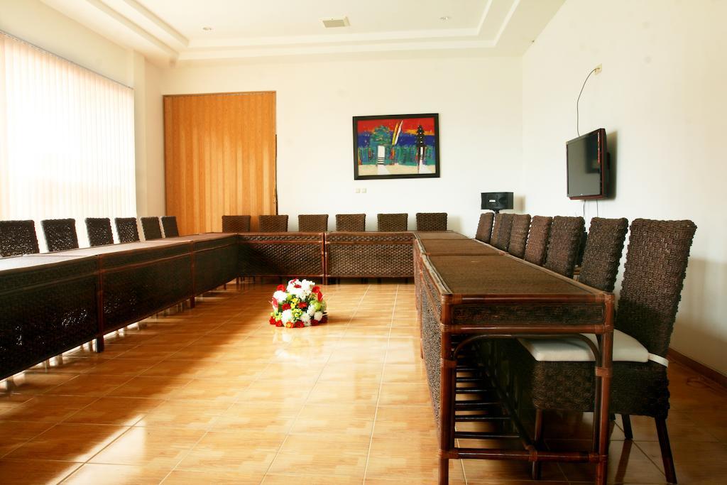 Osmond Villa Resort Lembang Exterior foto